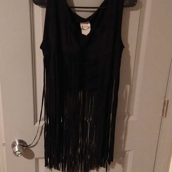 Vest - Picture 3 of 3